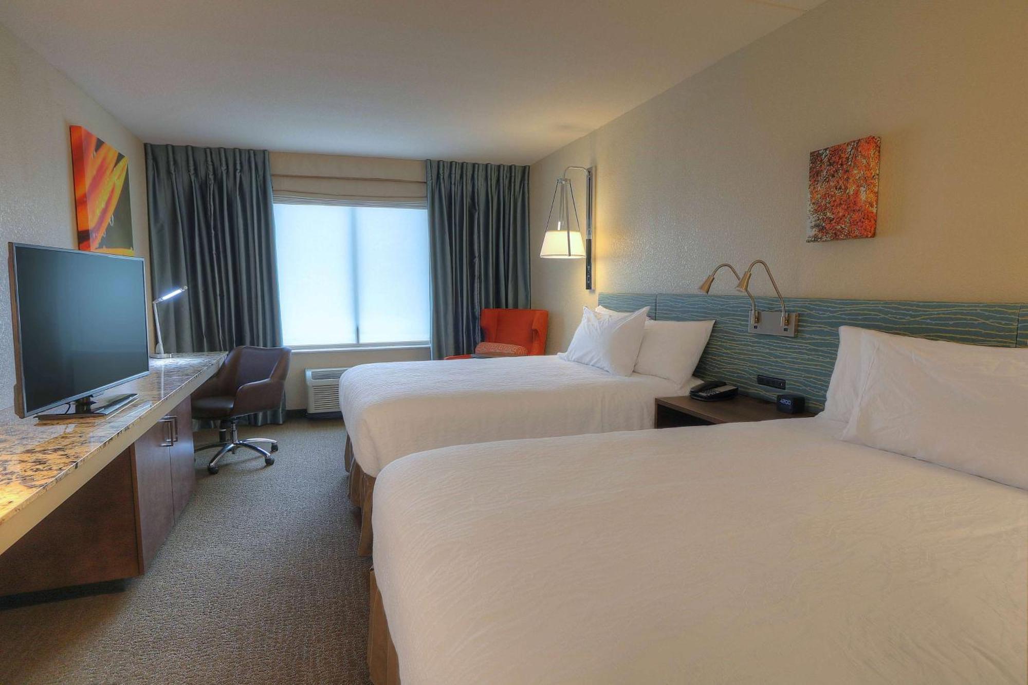 Hilton Garden Inn Пиджен-Фордж Экстерьер фото