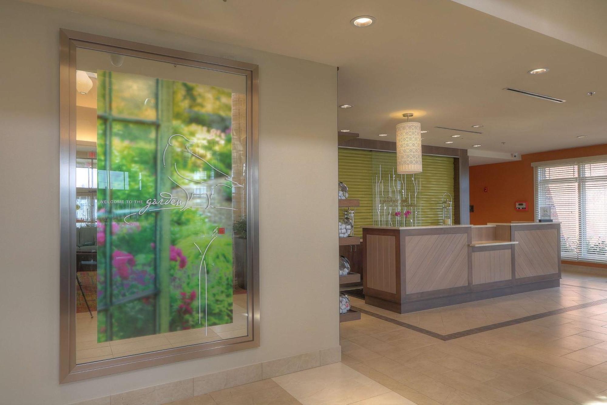 Hilton Garden Inn Пиджен-Фордж Экстерьер фото