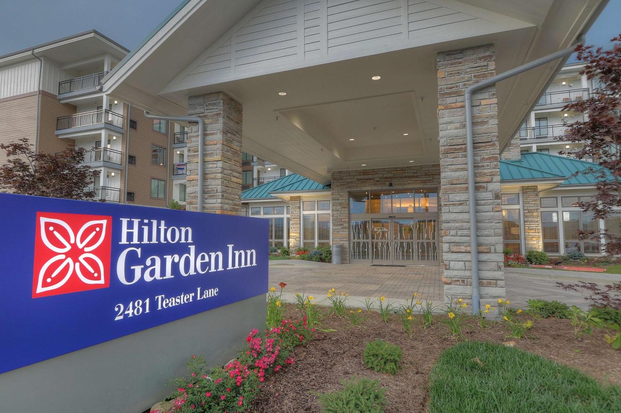 Hilton Garden Inn Пиджен-Фордж Экстерьер фото